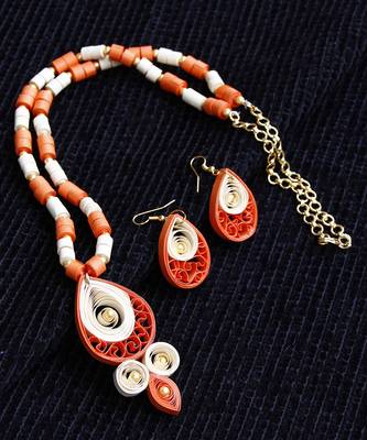 Multicolor Crystal Plain Pendants 4