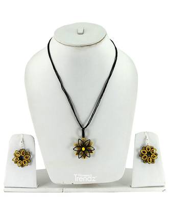 Multicolor Crystal Plain Pendants 1