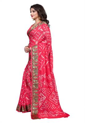 Red printed georgette saree with blouse 3
