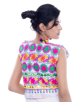 White Kutchi Embroidered Cotton Blend Short Jacket Women Ethnic Wear 2