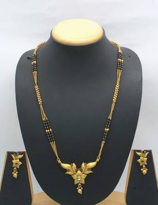 Ruby Red Jadau Kundan Mangal Sutra Jewellery for Women 2