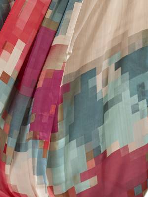 Beige printed crepe saree with blouse 4