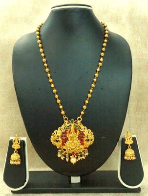Kempu Green High Gold Plated Laxmi Temple Pendant Earring Set 1