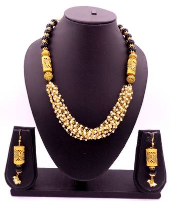 Elegent Black Brass Pearl Beaded Mala Necklace Set 2