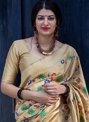 Beige woven saree silk blend with blouse 2
