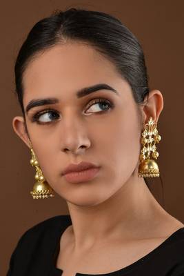 Gold Plated Kundan And Pearls Jhumka 1
