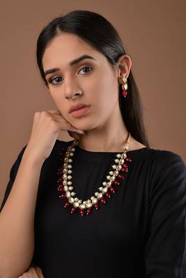 Kundan And Red Onyx Necklace Set With Pearls 1