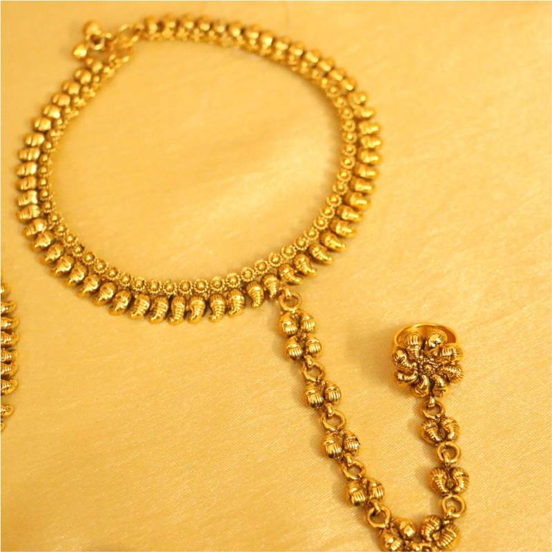 Antique Gold look Bridal Anklets Sanvi Jewels Pvt. Ltd. 365053