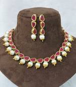 Red Coloured Kundan And Pearls Uncut Necklace String Set