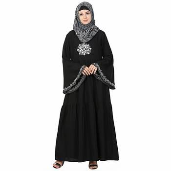 Black printed polyester stitched islamic abaya 4