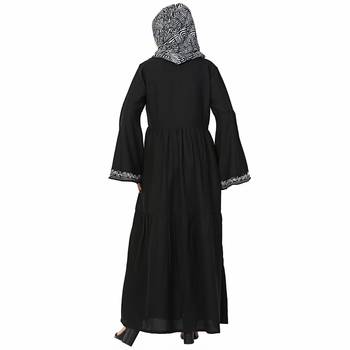 Black printed polyester stitched islamic abaya 5