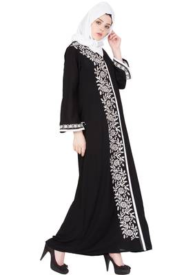 Black And White Nida Embroidered Stitched Islamic Abaya 3