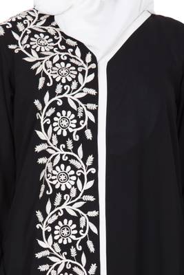 Black And White Nida Embroidered Stitched Islamic Abaya 5