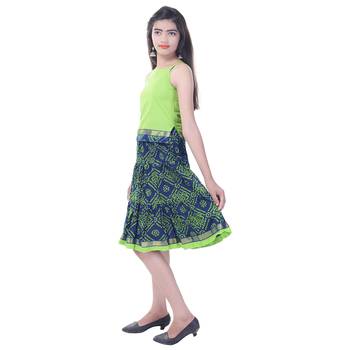 Green Cotton Printed Set of Skirt and Top for Girls 3