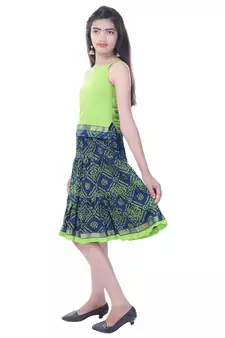 Green Cotton Printed Set of Skirt and Top for Girls