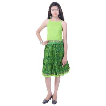 Green Cotton Printed Set of Skirt and Top for Girls 1
