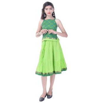 Green Cotton Printed Set of Skirt and Top for Girls 1