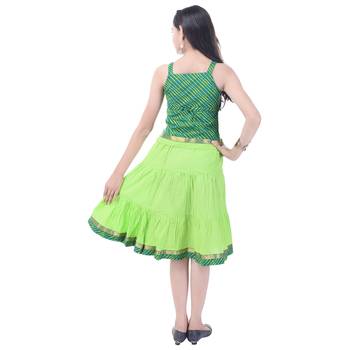 Green Cotton Printed Set of Skirt and Top for Girls 2
