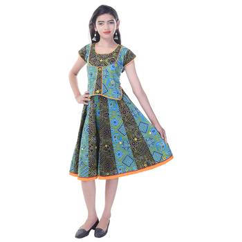 Multicolor Cotton Printed Set of Skirt and Top for Girls 1