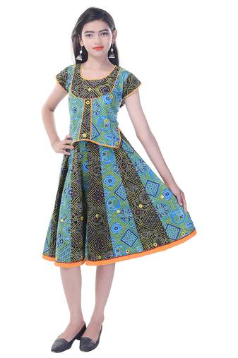 Multicolor Cotton Printed Set of Skirt and Top for Girls