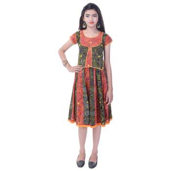 Multicolor Cotton Printed Set of Skirt and Top for Girls 1