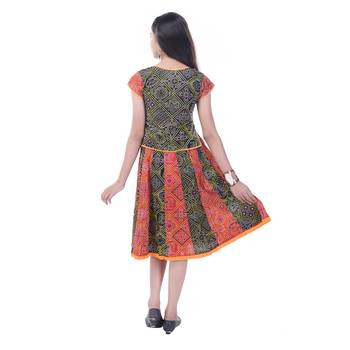 Multicolor Cotton Printed Set of Skirt and Top for Girls 2
