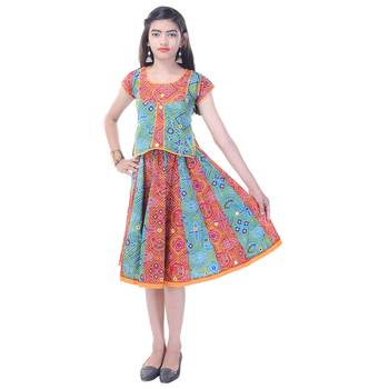 Multicolor Cotton Printed Set of Skirt and Top for Girls 1