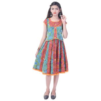 Multicolor Cotton Printed Set of Skirt and Top for Girls 4