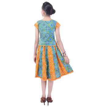 Multicolor Cotton Printed Set of Skirt and Top for Girls 2