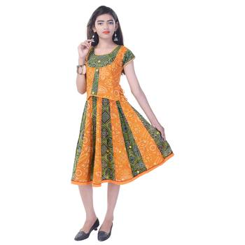 Multicolor Cotton Printed Set of Skirt and Top for Girls 1