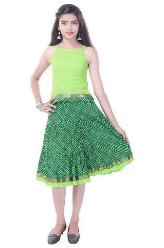 Green Cotton Printed Set of Skirt and Top for Girls