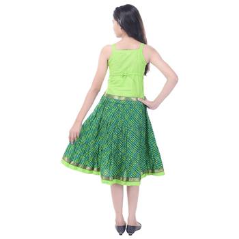 Green Cotton Printed Set of Skirt and Top for Girls 2