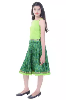 Green Cotton Printed Set of Skirt and Top for Girls