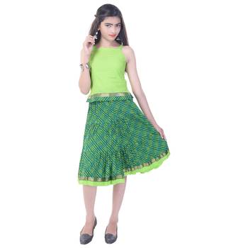 Green Cotton Printed Set of Skirt and Top for Girls 4