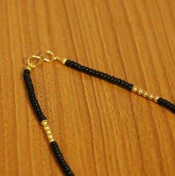 Gold Plated Heart Shaped Black Beads Necklace 3
