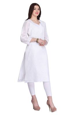 White Embroidered Cotton Chikankari Kurti 3