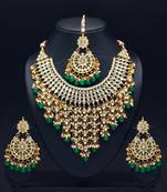 Green Color Imitation Pearl Kundan Necklace With Earring And Maang Tikka