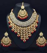 Maroon Color Imitation Pearl Kundan Necklace With Earring And Maang Tikka