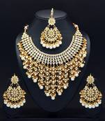 White Color Imitation Pearl Kundan Necklace With Earring And Maang Tikka