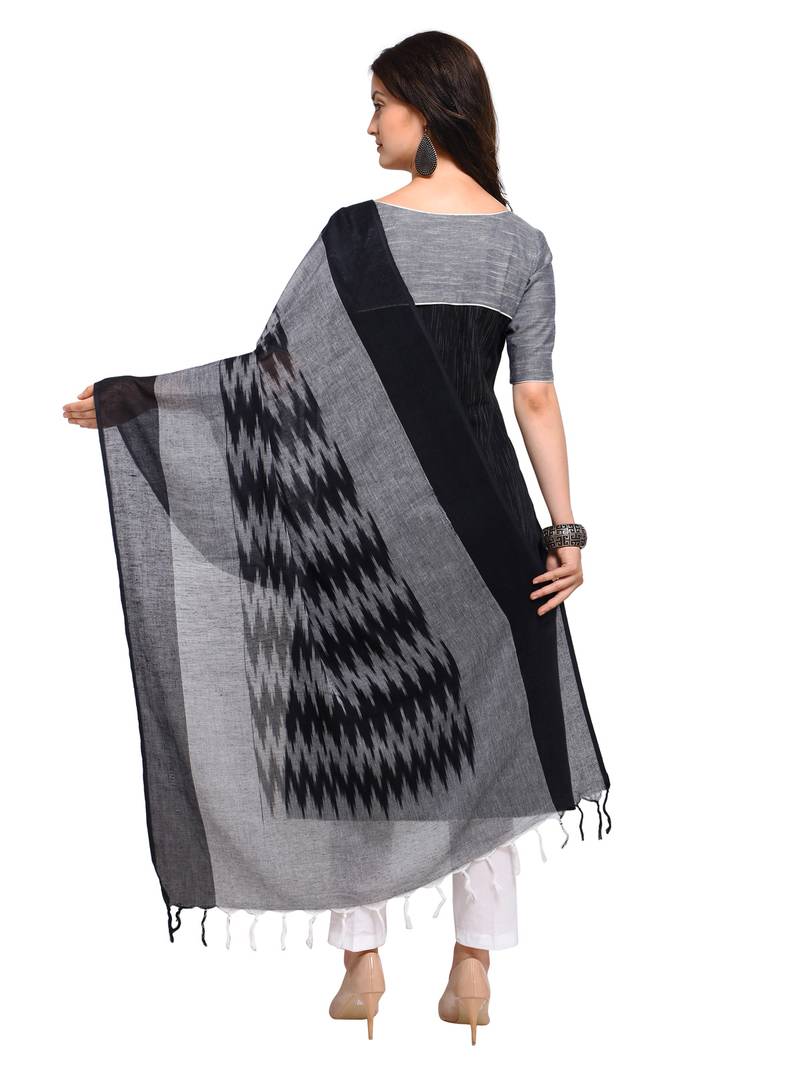 Inddus Black Handloom Cotton Solid Ikkat Unstitched Dress Material With Ikkat Dupatta