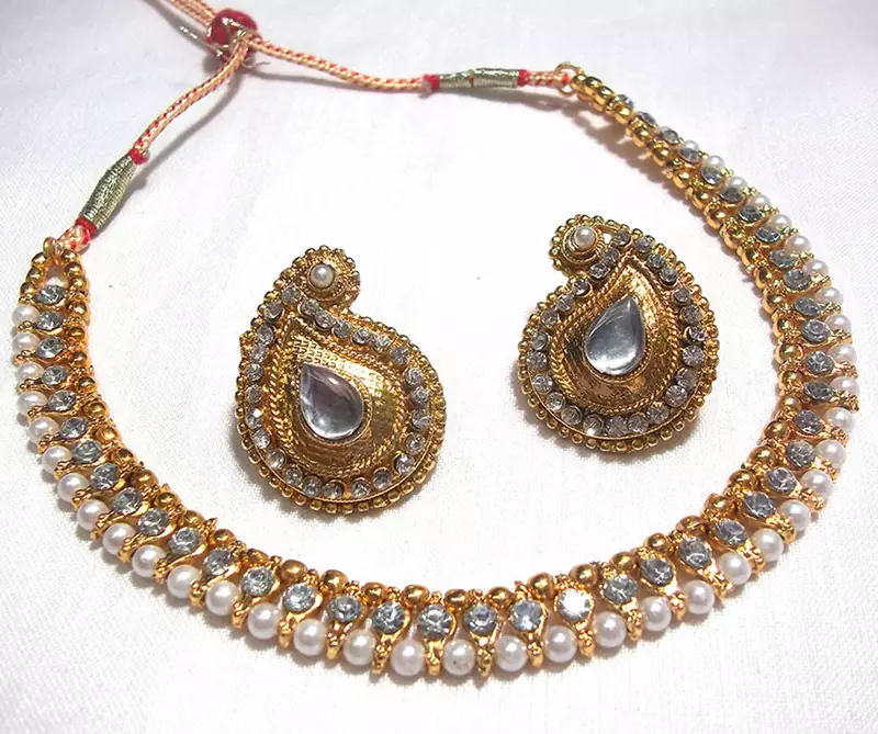 White Pearl Golden Mango Necklace Set