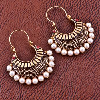 Multicolor pearl hoops 1
