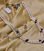 White pearl necklace-sets