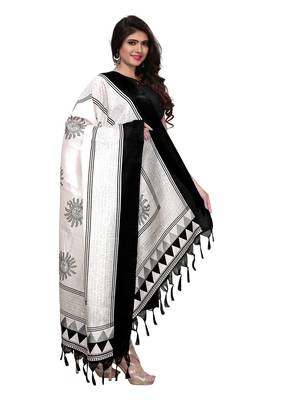 Black Color Bhagalpuri Printed Women'S Dupatta 2