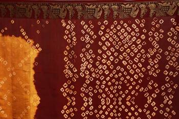 Dark yellow bandhani saree with blouse 5