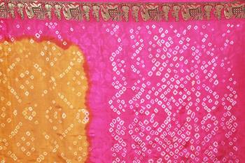Dark baby pink bandhani saree with blouse 5