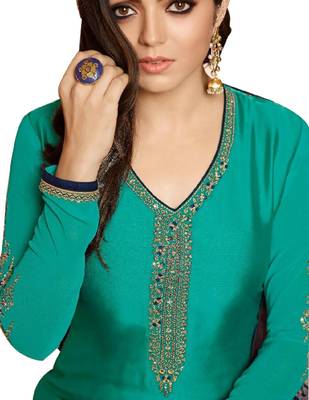 Turquoise embroidered crepe salwar with dupatta 2