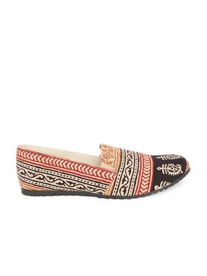 Men's Off White& Brown TPR Sole Material Printed Moccasins Slip Ons 4