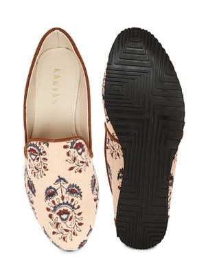 Men's Off White& Brown TPR Sole Material Printed Moccasins Slip Ons 1