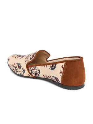 Men's Off White& Brown TPR Sole Material Printed Moccasins Slip Ons 3